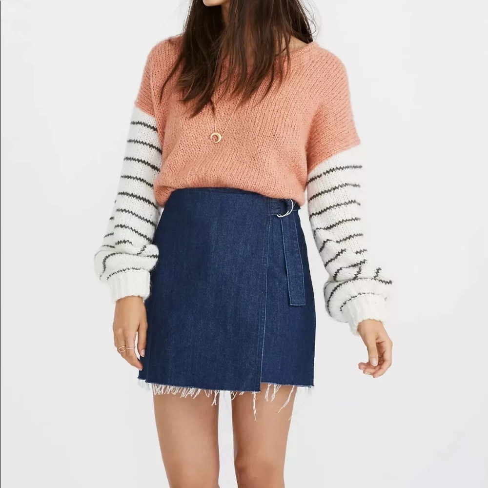Madewell Denim Raw-Hem Mini Wrap Skirt Size 6 Blue  Women's $88